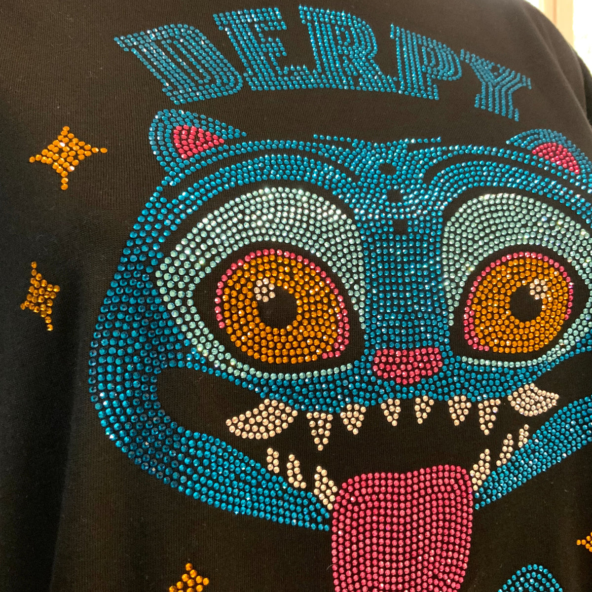 T-shirt noir Strass Derpy Tiger Kpop Demon Hunter Tinyneko.fr