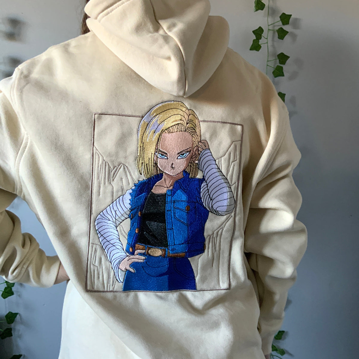 Sweatshirt à capuche brodé « C-18 « DBZ Tinyneko.fr