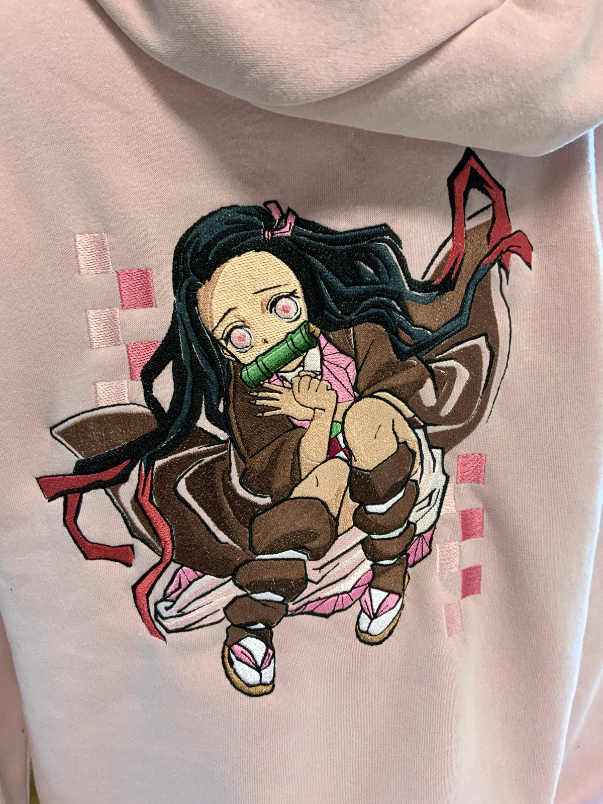 Sweat à capuche brodé « Nezuko « Demon slayer Tinyneko.fr