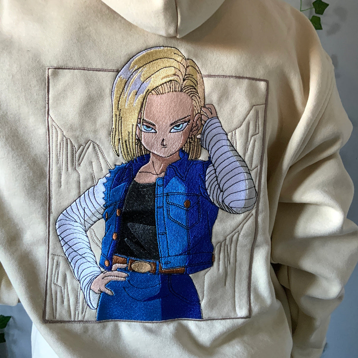 Sweatshirt à capuche brodé « C-18 « DBZ Tinyneko.fr
