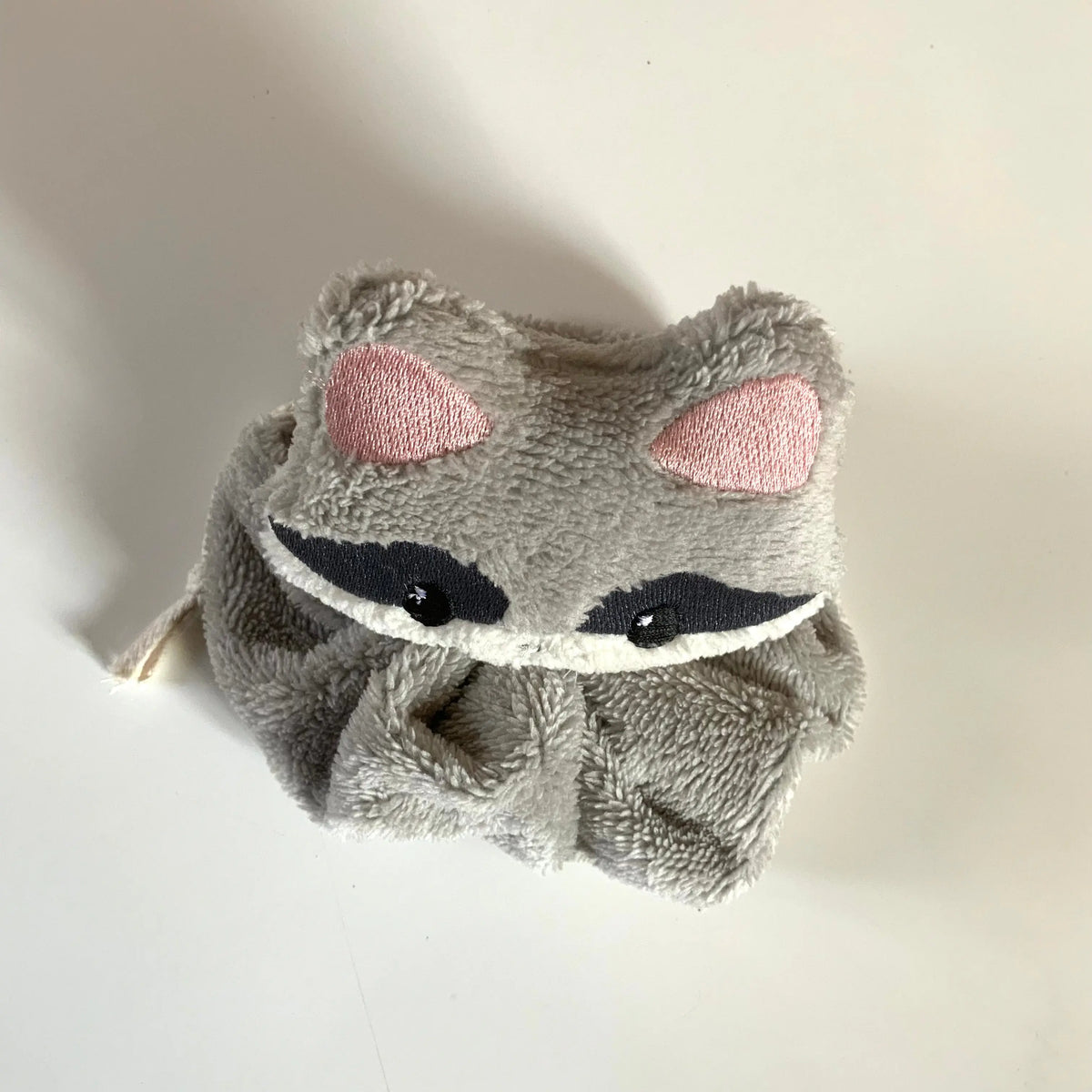 Fleur de douche Raton laveur micro éponge bambou Tinyneko.fr