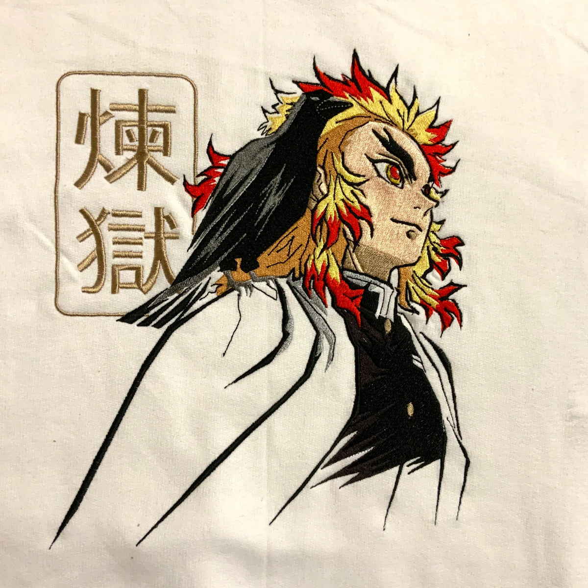 Sweat à capuche brodé « Rengoku « Demon slayer Tinyneko.fr