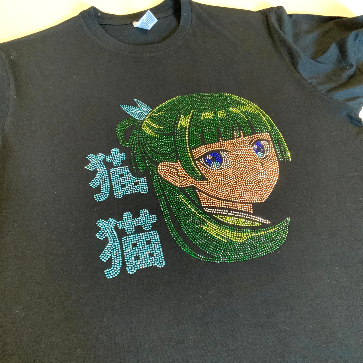 T-shirt noir Strass Maomao « Les carnets de l’apothicaire » Tinyneko.fr