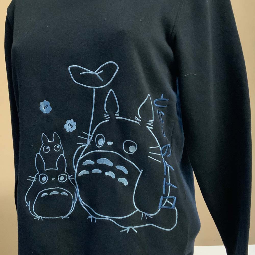 Pull brodé Mon voisin Totoro
