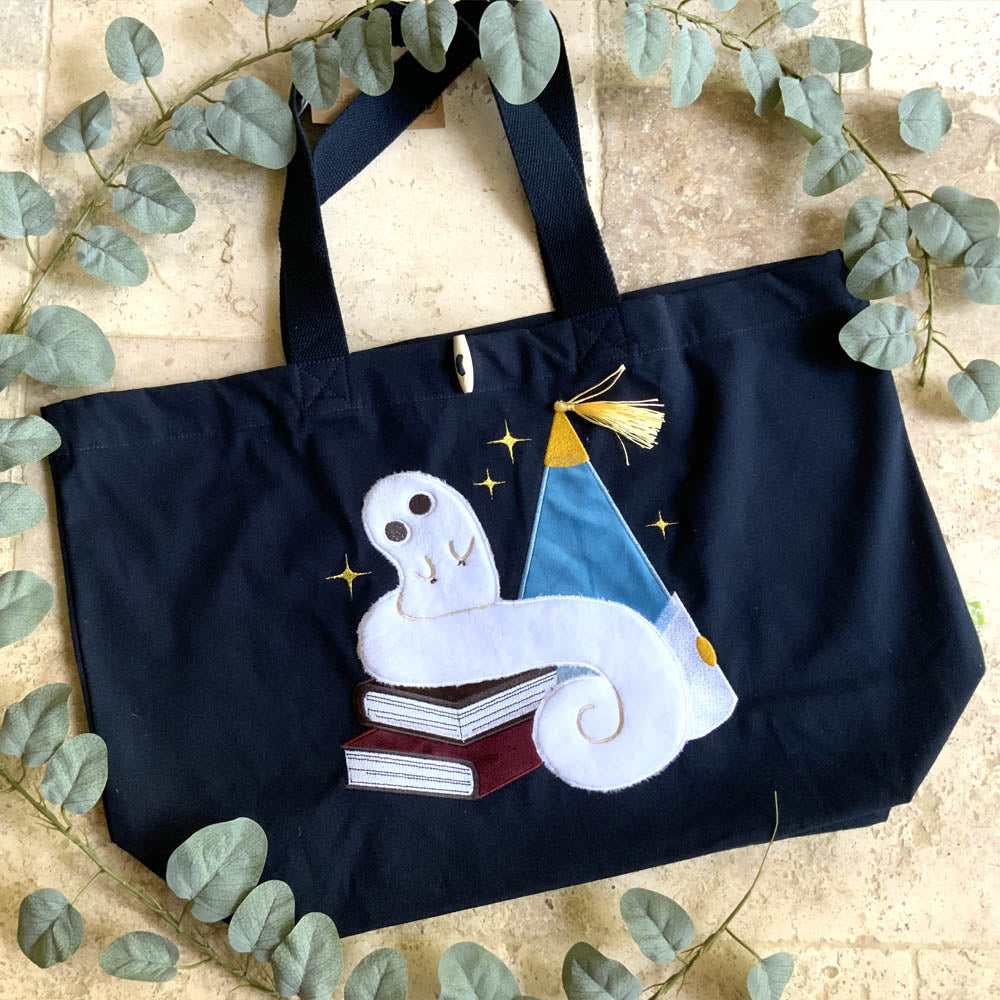 Sac fourre-tout brodé "l'atelier des sorciers "