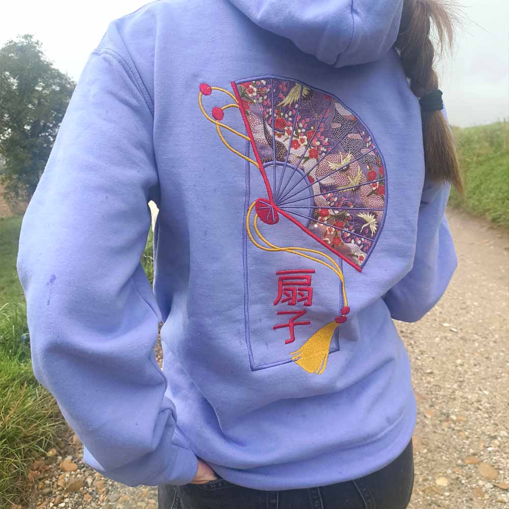Sweat à capuche brodé "Sensu" Eventail appliqué tissu japonais